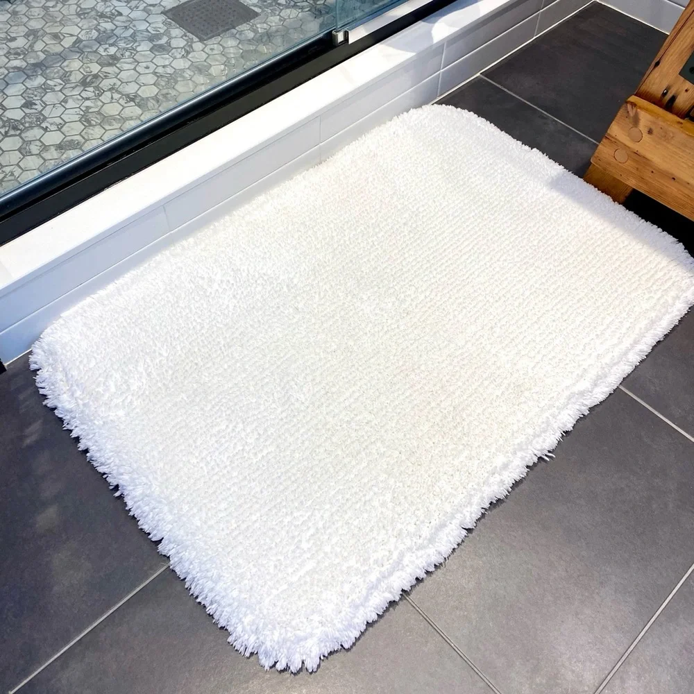 Plush White Bath Mat